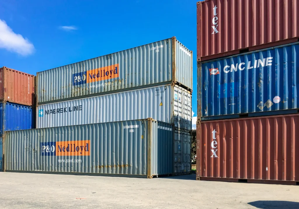 Key Reasons to Buy Used Shipping Containers